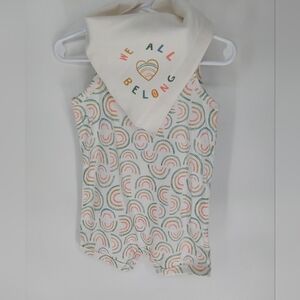 Carter's 2 peice 9 month rainbow jumper/bib
